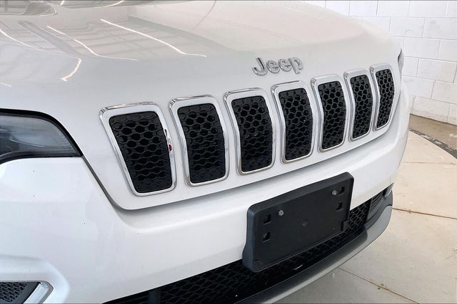 Thumbnail: 2019 Jeep Cherokee - 33