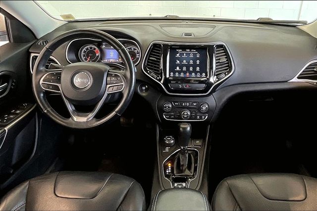 Thumbnail: 2019 Jeep Cherokee - 10
