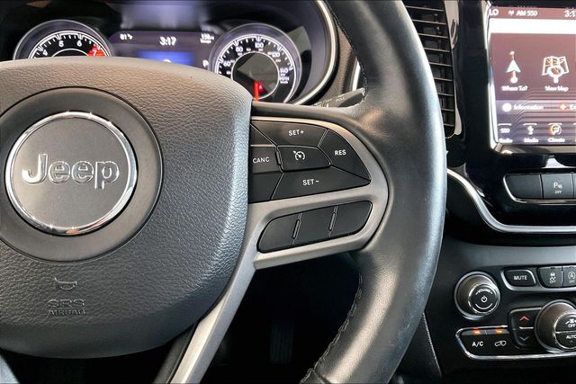 Thumbnail: 2019 Jeep Cherokee - 27