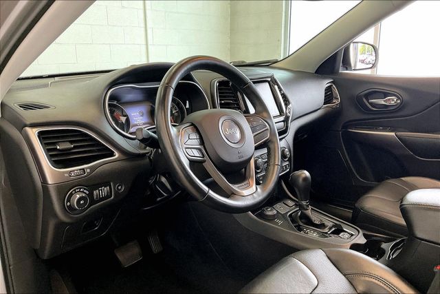 Thumbnail: 2019 Jeep Cherokee - 2