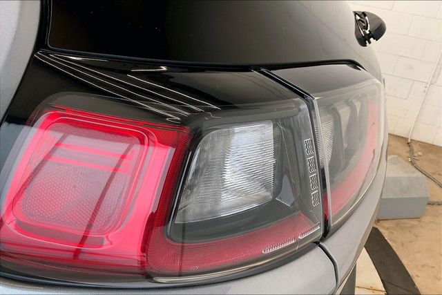 Thumbnail: 2019 Jeep Cherokee - 32