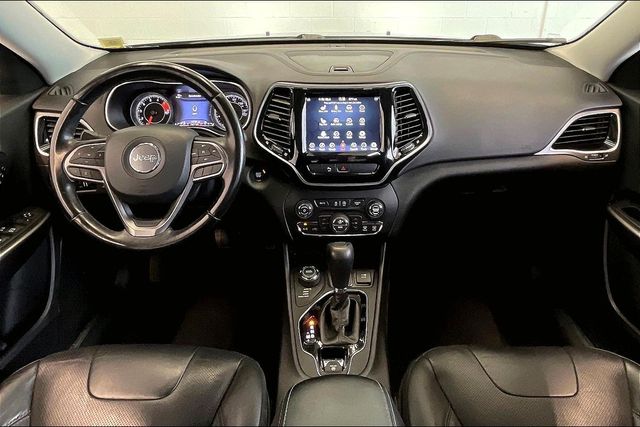 Thumbnail: 2019 Jeep Cherokee - 10