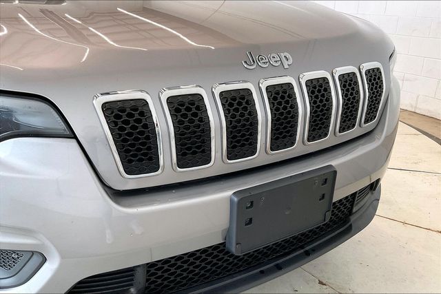 Thumbnail: 2019 Jeep Cherokee - 33