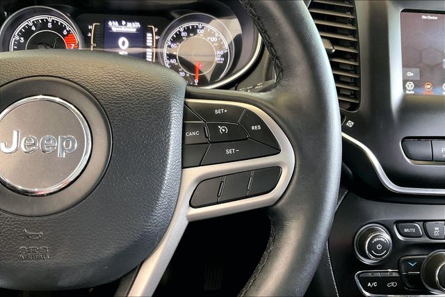 Thumbnail: 2019 Jeep Cherokee - 27