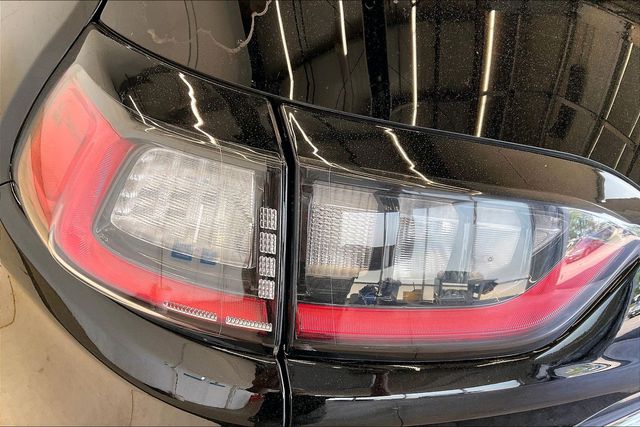 Thumbnail: 2019 Jeep Cherokee - 32
