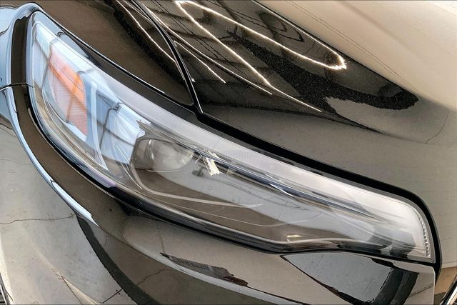 Thumbnail: 2019 Jeep Cherokee - 31