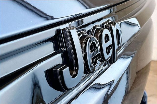 Thumbnail: 2024 Jeep Grand Cherokee - 7