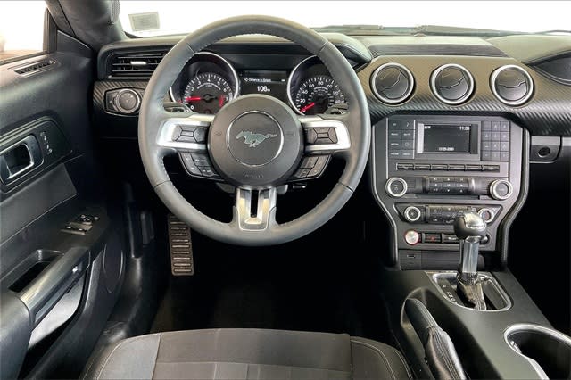 2018 Ford Mustang  14