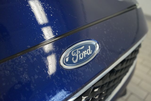 Thumbnail: 2017 Ford Focus - 21