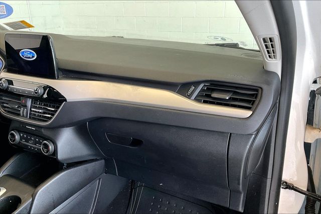 Thumbnail: 2021 Ford Escape - 24