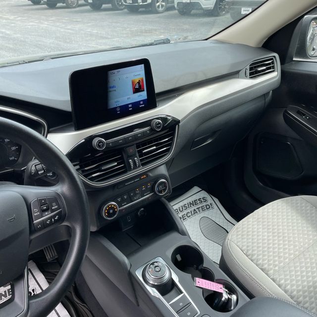 Thumbnail: 2020 Ford Escape - 2