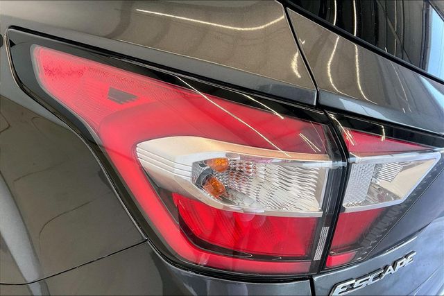 Thumbnail: 2018 Ford Escape - 33