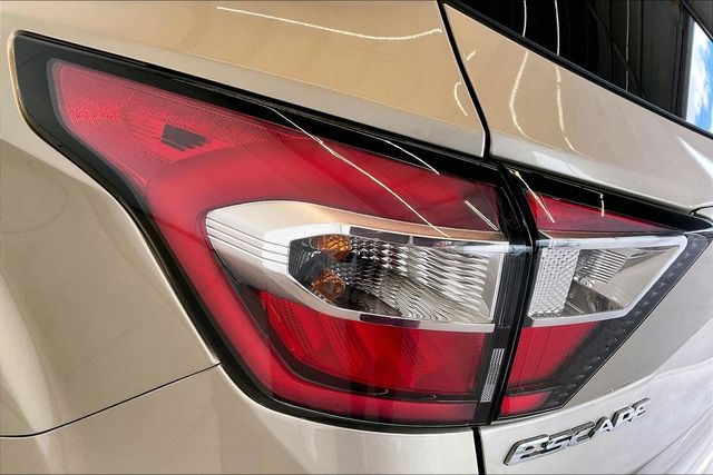 Thumbnail: 2017 Ford Escape - 31