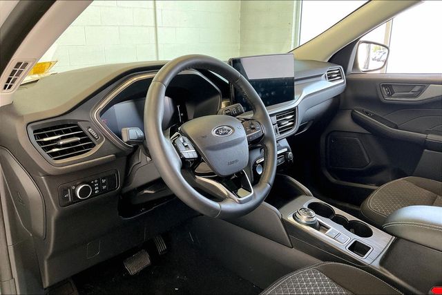 Thumbnail: 2023 Ford Escape - 2