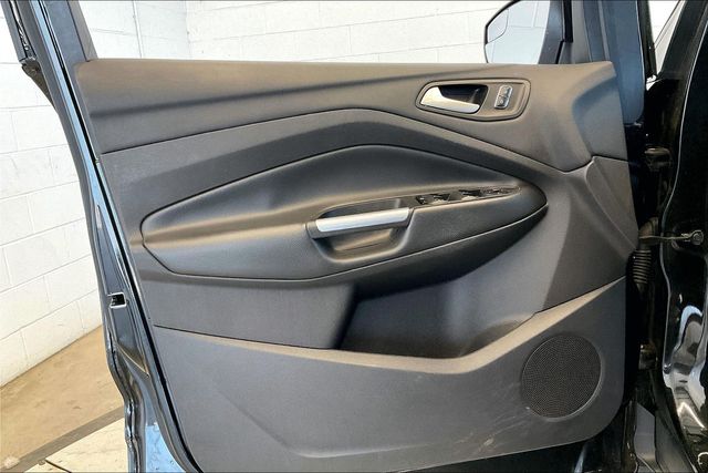 Thumbnail: 2015 Ford Escape - 27