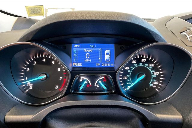 Thumbnail: 2015 Ford Escape - 17