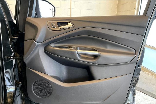 Thumbnail: 2015 Ford Escape - 28