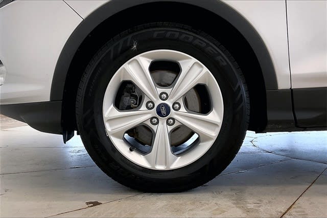 Thumbnail: 2015 Ford Escape - 8