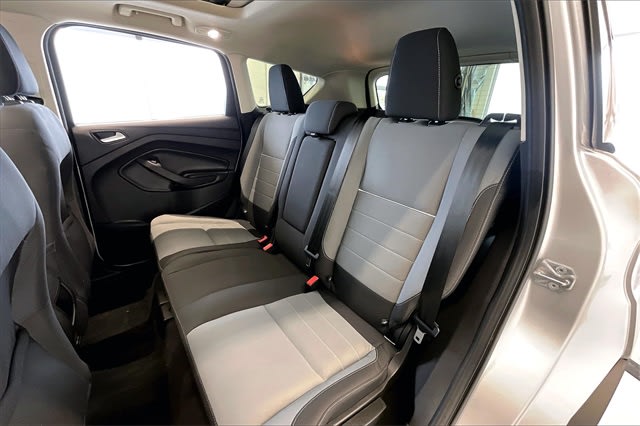 Thumbnail: 2015 Ford Escape - 21