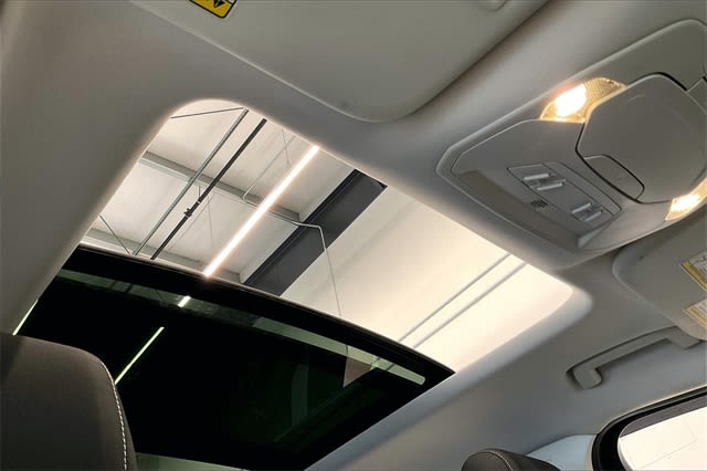 Thumbnail: 2015 Ford Escape - 33