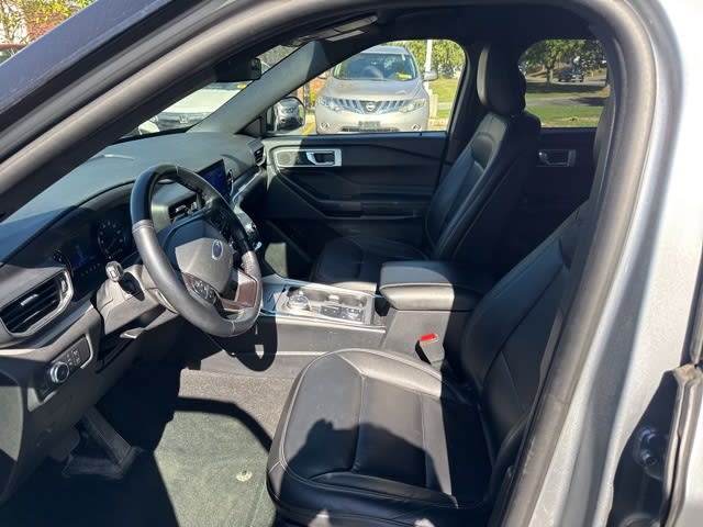 Thumbnail: 2020 Ford Explorer - 8