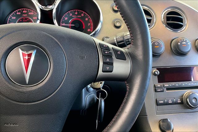 Thumbnail: 2007 Pontiac Solstice - 26