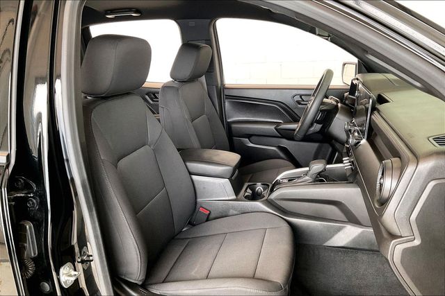 Thumbnail: 2024 Chevrolet Colorado - 21