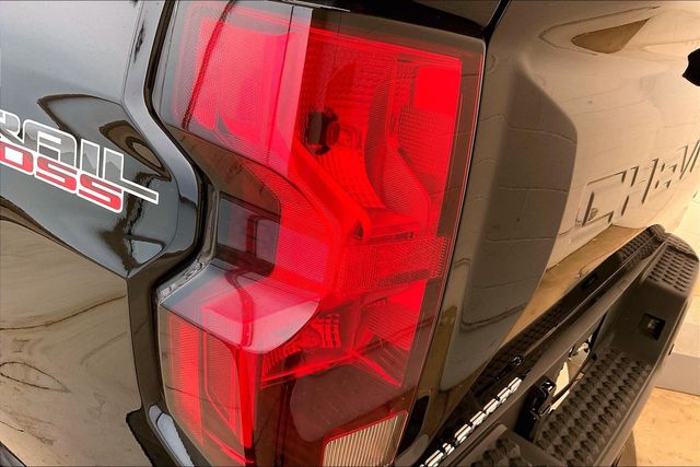 Thumbnail: 2024 Chevrolet Colorado - 33