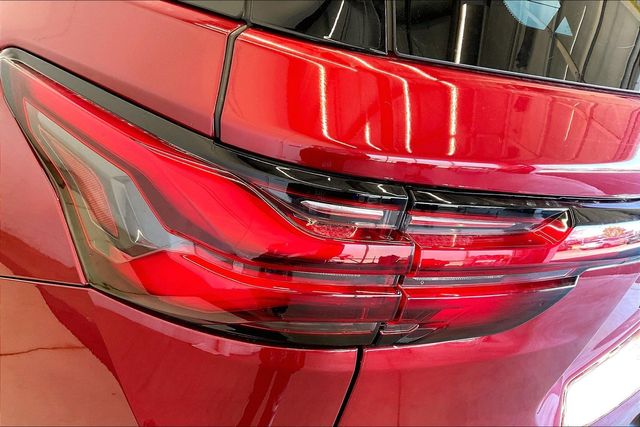 Thumbnail: 2023 Chevrolet Traverse - 32