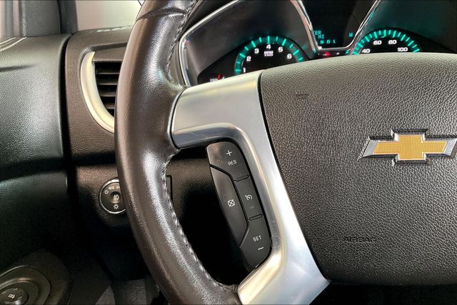 Thumbnail: 2017 Chevrolet Traverse - 28