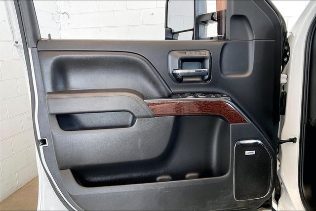 Thumbnail: 2015 GMC Sierra 2500 - 29