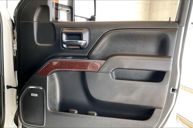 Thumbnail: 2015 GMC Sierra 2500 - 30