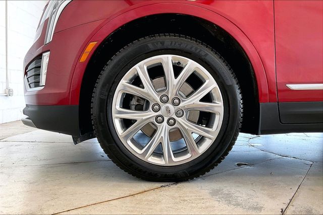 Thumbnail: 2022 Cadillac XT5 - 8