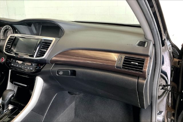 Thumbnail: 2016 Honda Accord - 14