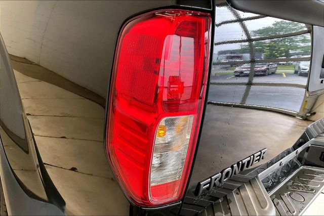 Thumbnail: 2021 Nissan Frontier - 32