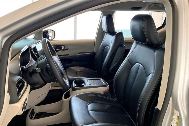 Thumbnail: 2024 Chrysler Pacifica - 11