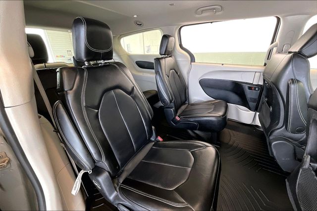 Thumbnail: 2024 Chrysler Pacifica - 25