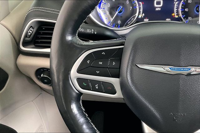 Thumbnail: 2021 Chrysler Pacifica - 26