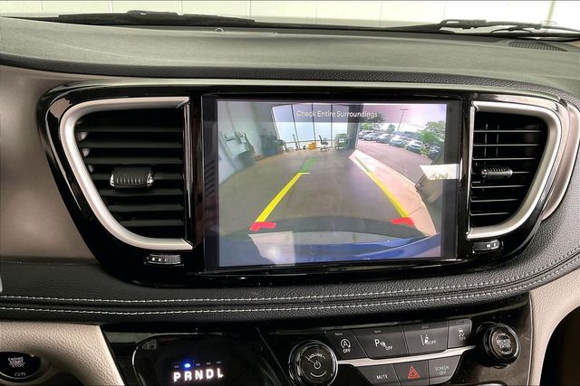 Thumbnail: 2021 Chrysler Pacifica - 28