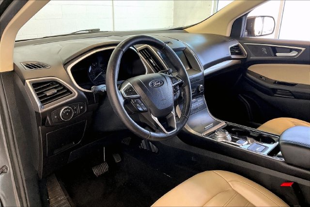 Thumbnail: 2019 Ford Edge - 2