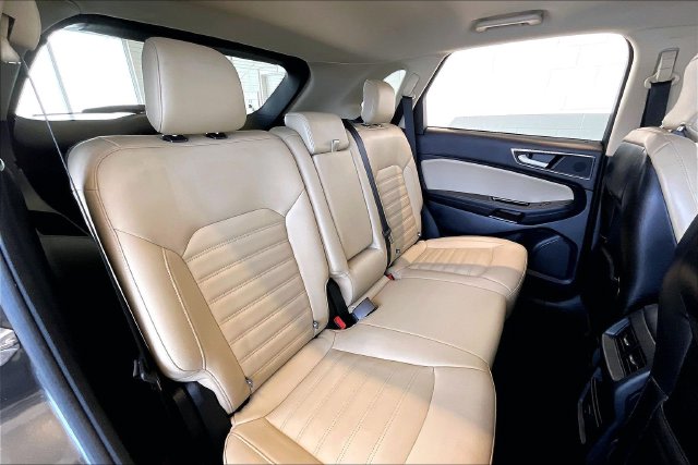 Thumbnail: 2019 Ford Edge - 26