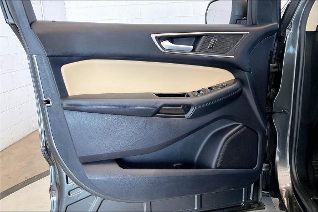 Thumbnail: 2019 Ford Edge - 29