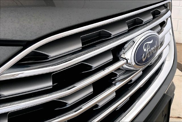 Thumbnail: 2019 Ford Edge - 33