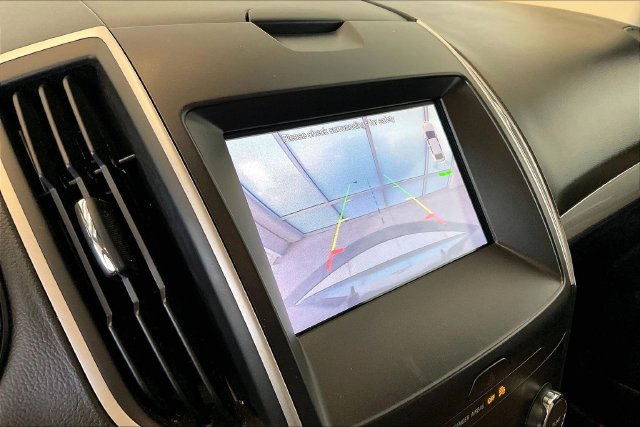 Thumbnail: 2019 Ford Edge - 16