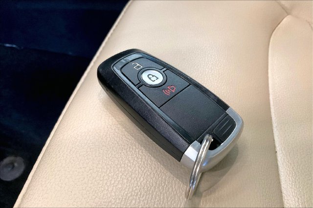 Thumbnail: 2019 Ford Edge - 20