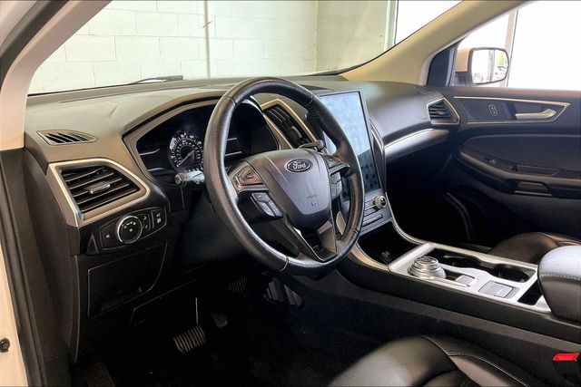 Thumbnail: 2022 Ford Edge - 2