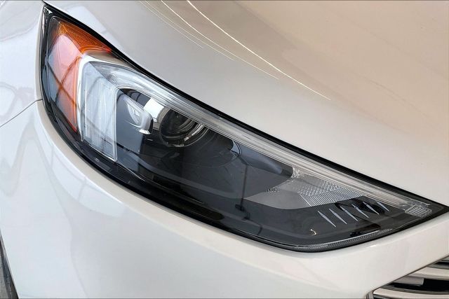 Thumbnail: 2022 Ford Edge - 31