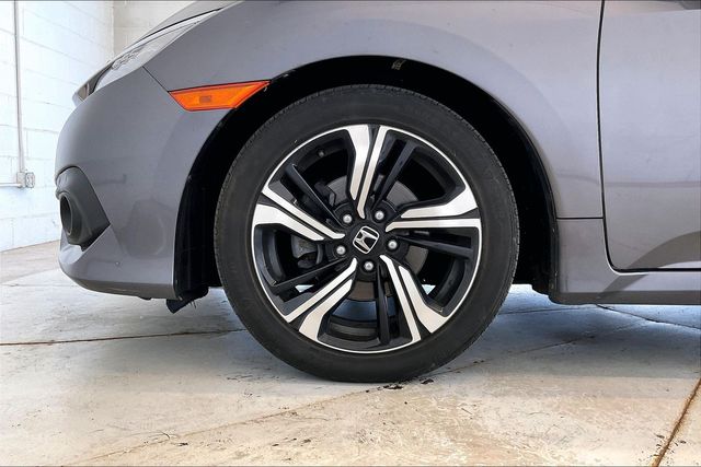Thumbnail: 2016 Honda Civic - 8