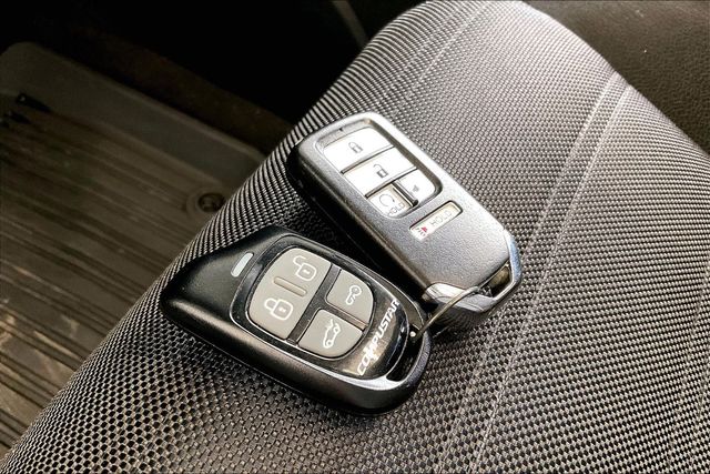 Thumbnail: 2020 Honda CR-V - 20