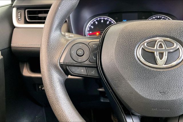 Thumbnail: 2020 Toyota RAV4 - 26
